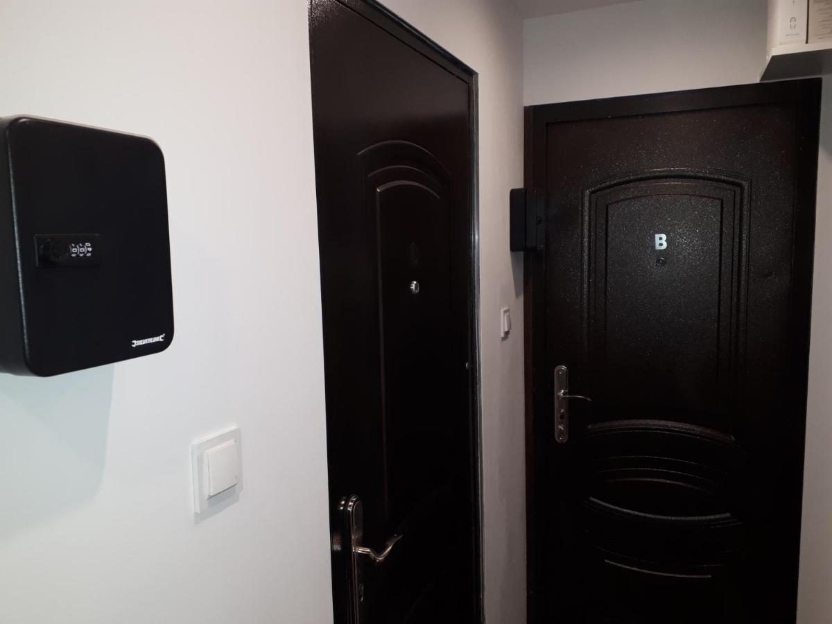 Apartament Centrum Panoramiczna Big Ben Z Balkonem-- Klimatyzacja-- キェルツェ エクステリア 写真