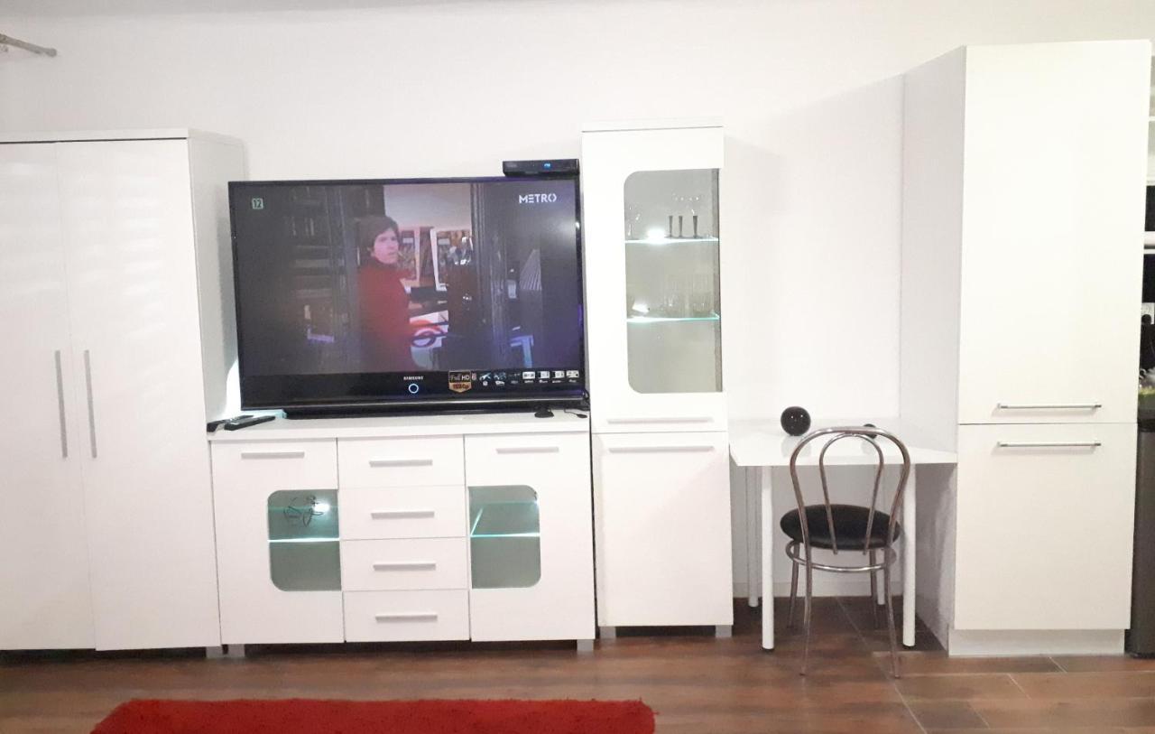 Apartament Centrum Panoramiczna Big Ben Z Balkonem-- Klimatyzacja-- キェルツェ エクステリア 写真