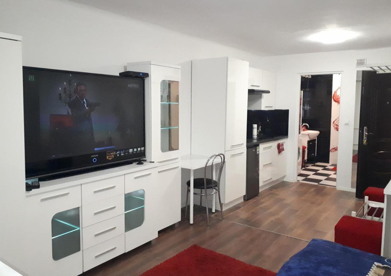 Apartament Centrum Panoramiczna Big Ben Z Balkonem-- Klimatyzacja-- キェルツェ エクステリア 写真