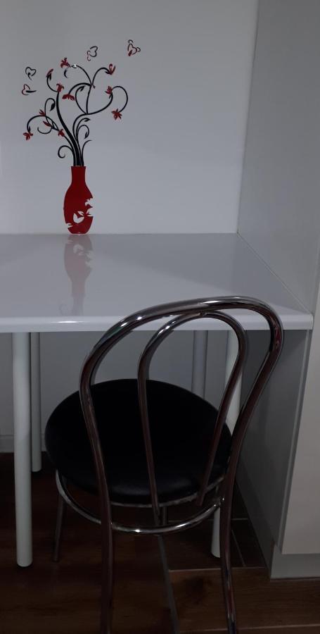 Apartament Centrum Panoramiczna Big Ben Z Balkonem-- Klimatyzacja-- キェルツェ エクステリア 写真