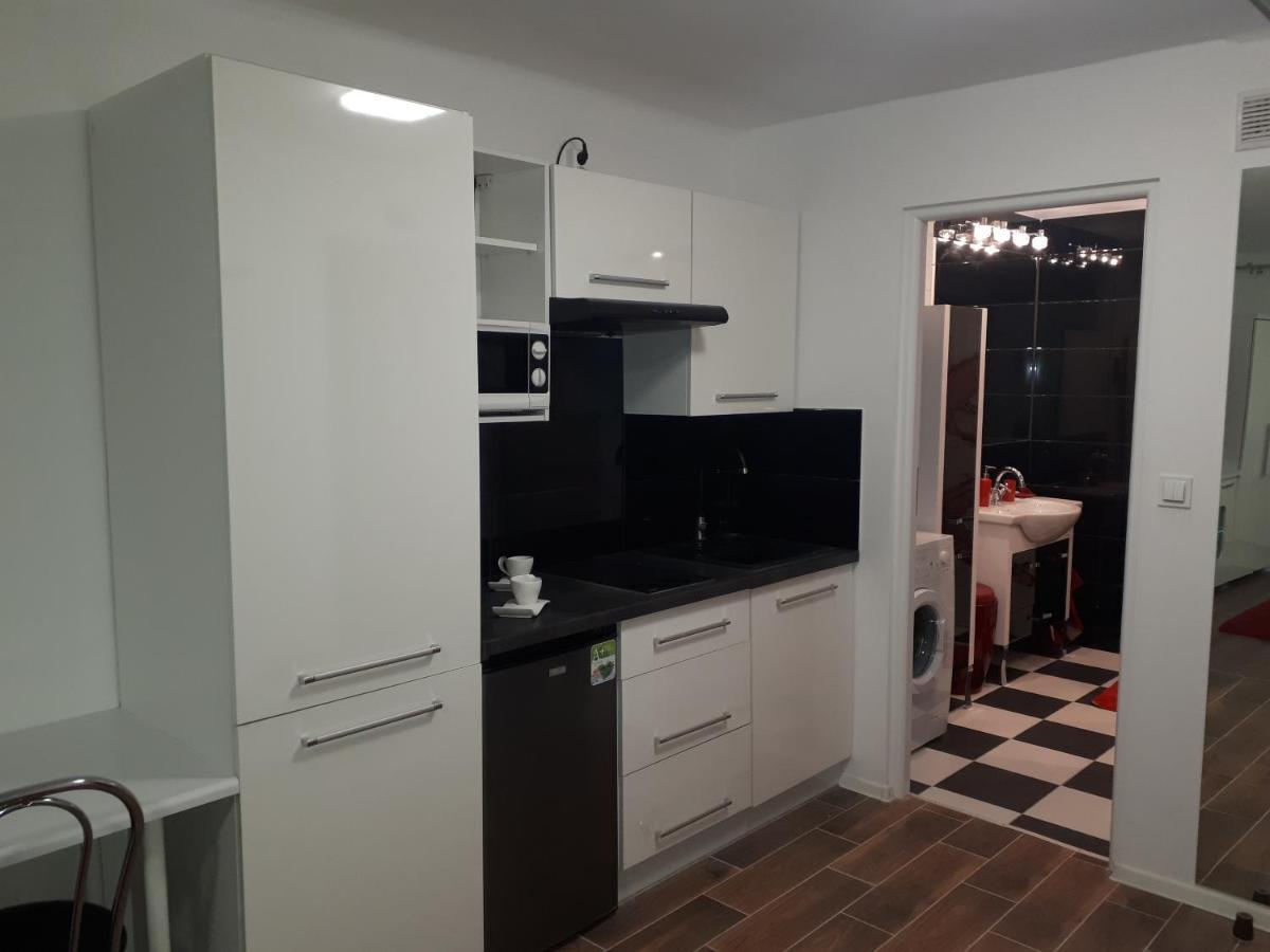 Apartament Centrum Panoramiczna Big Ben Z Balkonem-- Klimatyzacja-- キェルツェ エクステリア 写真