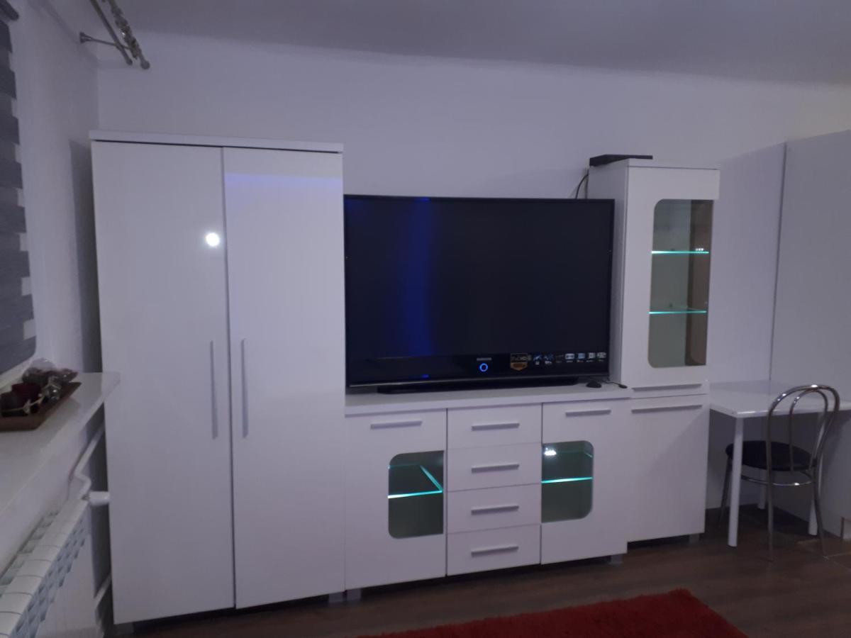 Apartament Centrum Panoramiczna Big Ben Z Balkonem-- Klimatyzacja-- キェルツェ エクステリア 写真